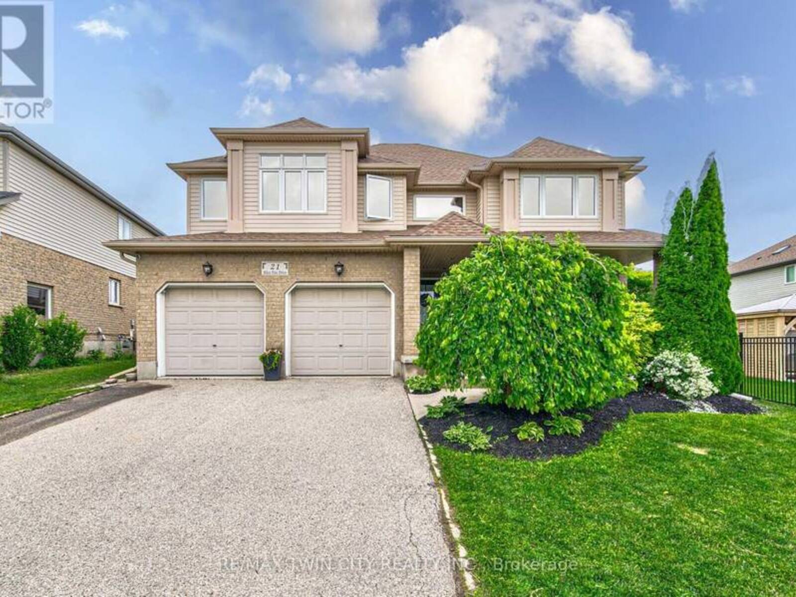 21 WEST TREE DRIVE, Woolwich, Ontario N0B 1M0