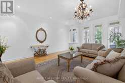 147 BETONY DRIVE | Richmond Hill Ontario | Slide Image Eight