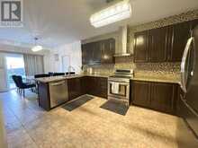 33 MCKENZIE WAY | Bradford West Gwillimbury Ontario | Slide Image Six