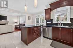 81 MORNING MIST DRIVE | Hamilton Ontario | Slide Image Sixteen