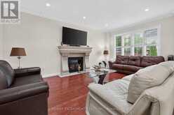 81 MORNING MIST DRIVE | Hamilton Ontario | Slide Image Nineteen