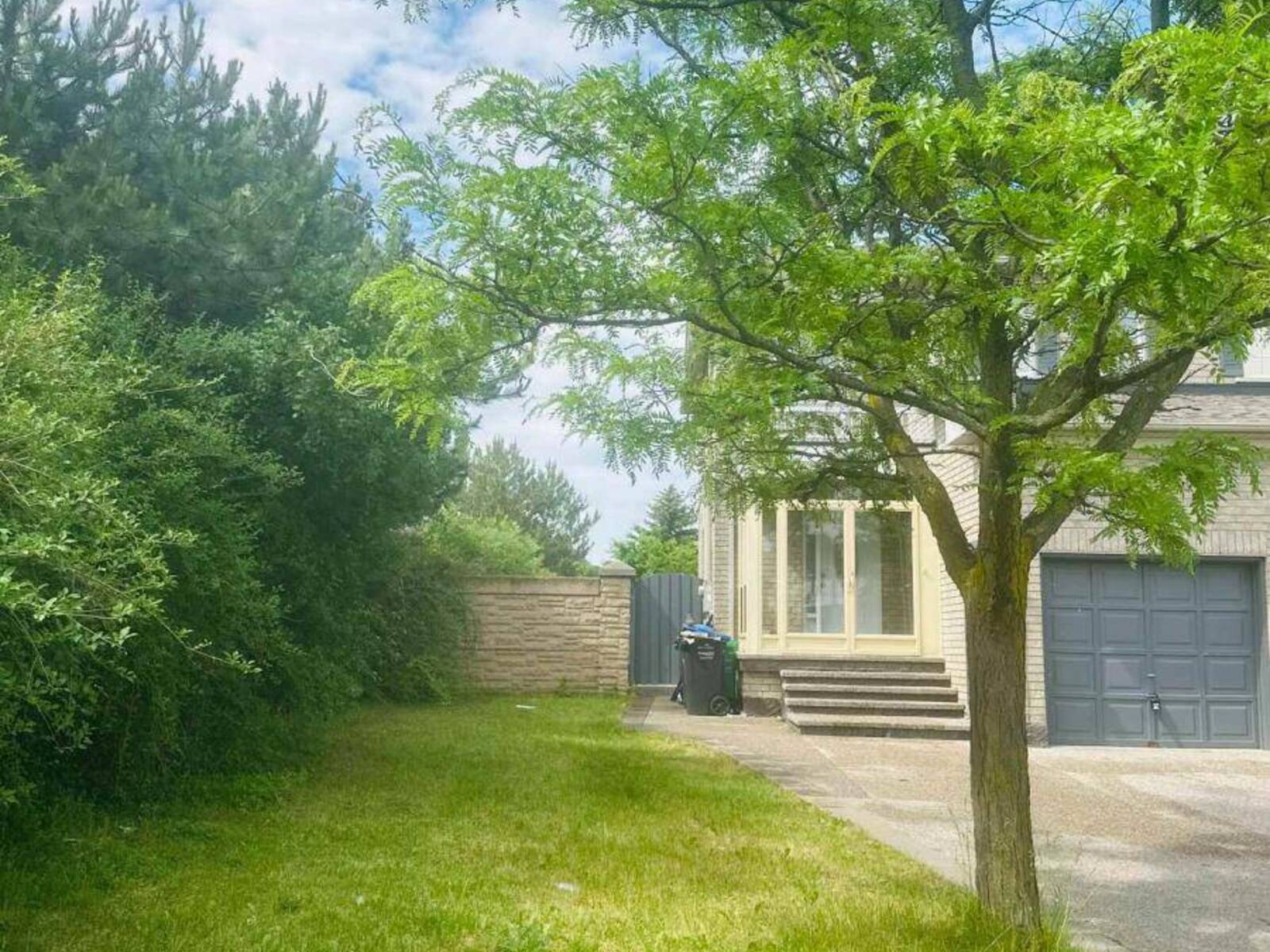 25 LUCIO COURT, Brampton, Ontario L6P 1K1