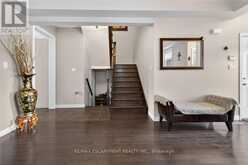 44 MATTEO TRAIL | Hamilton Ontario | Slide Image Twelve