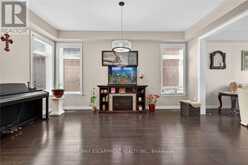44 MATTEO TRAIL | Hamilton Ontario | Slide Image Fifteen