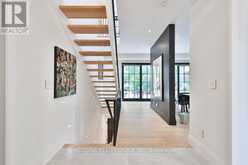 238 MINEOLA ROAD W | Mississauga Ontario | Slide Image Twelve