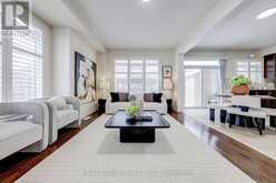 2 JAMES PARROTT AVENUE | Markham Ontario | Slide Image Thirteen