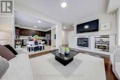 2 JAMES PARROTT AVENUE | Markham Ontario | Slide Image Fifteen
