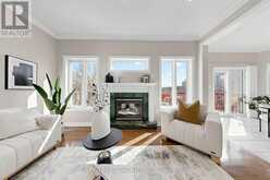 19 FOUNTAIN COURT | Richmond Hill Ontario | Slide Image Thirteen