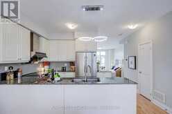 6 TEASEL WAY | Markham Ontario | Slide Image Eight