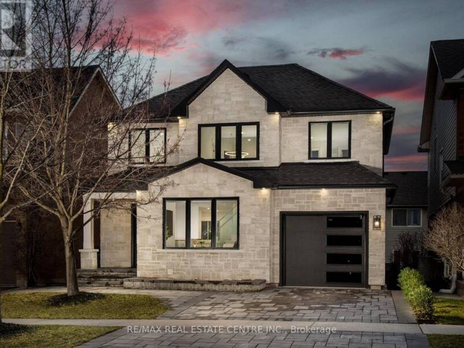5940 BLUE SPRUCE AVENUE, Burlington, Ontario L7L 6T2