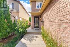 7013 HICKLING CRESCENT | Mississauga Ontario | Slide Image Four