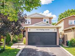 7013 HICKLING CRESCENT Mississauga Ontario, L5N 5A6