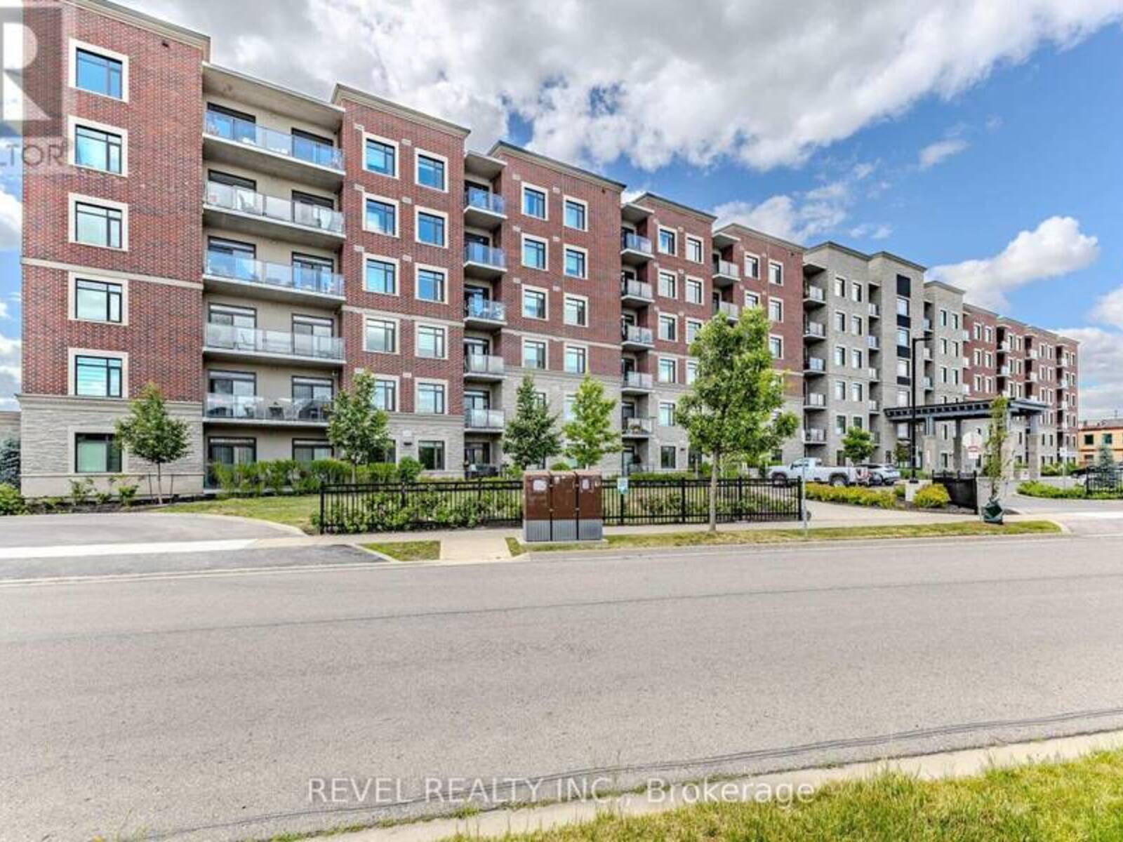 605 - 830 MEGSON TERRACE, Milton, Ontario L9T 9M7
