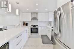 128 RUTHERFORD ROAD N | Brampton Ontario | Slide Image Ten