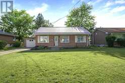 24 PARK STREET | Aylmer Ontario | Slide Image Five
