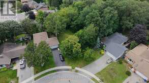 N/A QUEENS CRESCENT | Newmarket Ontario | Slide Image Five