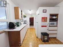 7 BURTONWOOD CRESCENT | Toronto Ontario | Slide Image Six