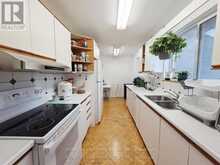 7 BURTONWOOD CRESCENT | Toronto Ontario | Slide Image Five