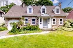 31 BURNHAMTHORPE PARK BOULEVARD | Toronto Ontario | Slide Image Three