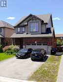 32 CARLETON TRAIL | New Tecumseth Ontario | Slide Image Two