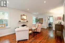 32 PARK AVENUE | Oakville Ontario | Slide Image Nine