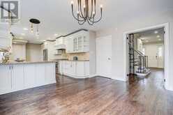 19 LOWER LINKS ROAD | Toronto Ontario | Slide Image Thirteen