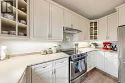 4624 ETHEL ROAD | Burlington Ontario | Slide Image Ten