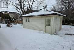 2 RIDEAU CRESCENT | Hamilton Ontario | Slide Image Sixteen