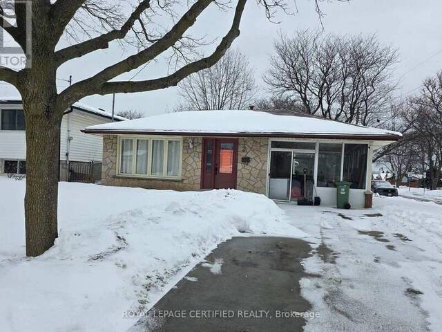 2 RIDEAU CRESCENT Hamilton Ontario, L8T 2S9 - 6 Bedrooms Home For Sale