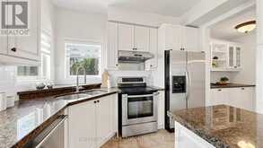 205 FRED MCLAREN BOULEVARD | Markham Ontario | Slide Image Twelve