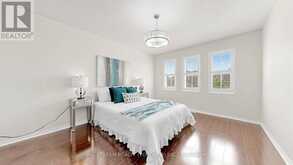 205 FRED MCLAREN BOULEVARD | Markham Ontario | Slide Image Thirty