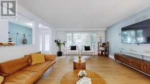 54 SENATOR REESOR'S DRIVE | Markham Ontario | Slide Image Three