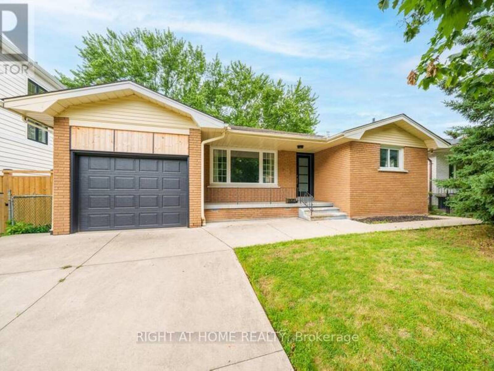 662 MONTEGO CRESCENT, Burlington, Ontario L7N 2Z1