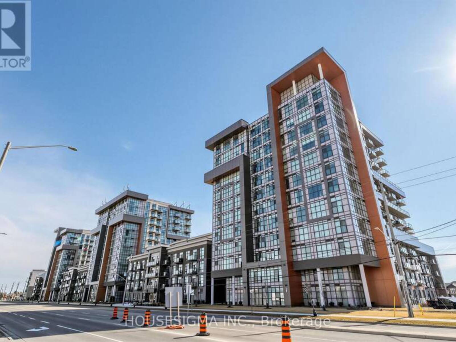 230 - 450 DUNDAS STREET E, Hamilton, Ontario L8B 1Z2