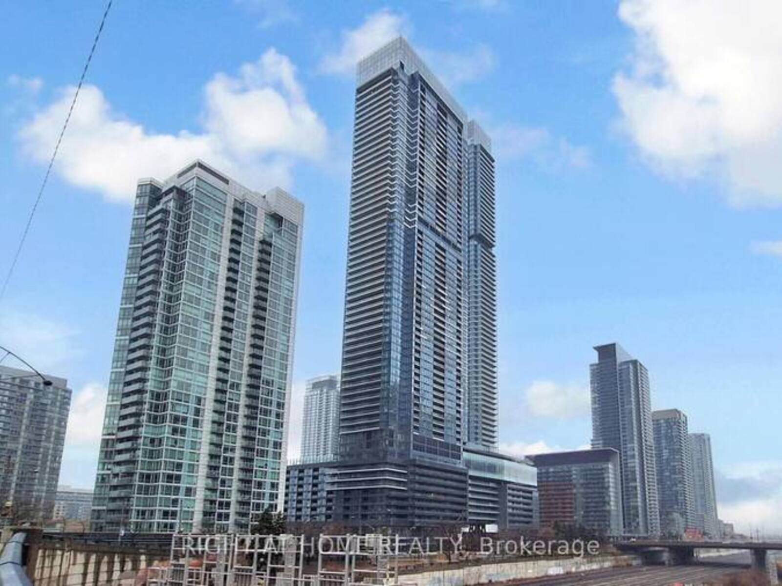 7706 - 3 CONCORD CITY PLACE WAY, Toronto, Ontario M5V 0X4