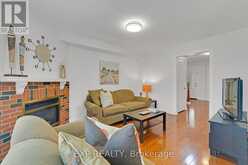 1471 PICKWICK DRIVE | Mississauga Ontario | Slide Image Twelve