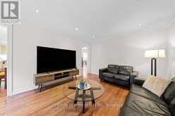 33 AUTUMN WAY | Aurora Ontario | Slide Image Twenty