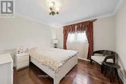 33 AUTUMN WAY | Aurora Ontario | Slide Image Thirty