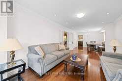 33 AUTUMN WAY | Aurora Ontario | Slide Image Nine
