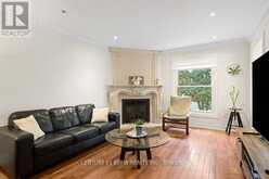 33 AUTUMN WAY | Aurora Ontario | Slide Image Nineteen