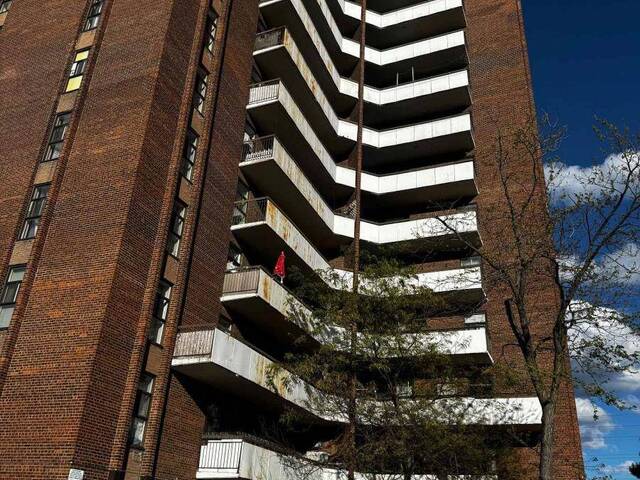 508 - 3025 QUEEN FREDERICA DRIVE Mississauga Ontario, L4Y 3A1 - 3 Bedrooms Condo For Sale