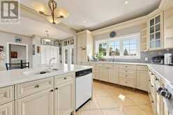 27 ROBERT STREET | Georgina Ontario | Slide Image Nine