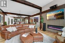 2084 GRAND BOULEVARD | Burlington Ontario | Slide Image Nine