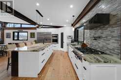 2084 GRAND BOULEVARD | Burlington Ontario | Slide Image Thirteen