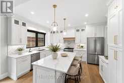308 APPLEBY LINE | Burlington Ontario | Slide Image Nine
