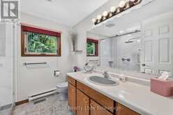 20 MACTAVESH CRESCENT | Bayfield Ontario | Slide Image Seventeen