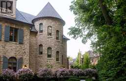 221 FOREST HILL ROAD | Toronto Ontario | Slide Image Ten
