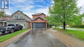 470 DOUBLETREE LANE | Newmarket Ontario | Slide Image Two