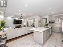488 LINDEN DRIVE | Cambridge Ontario | Slide Image Thirteen