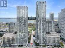 PH06 - 15 ICEBOAT TERRACE | Toronto Ontario | Slide Image Two